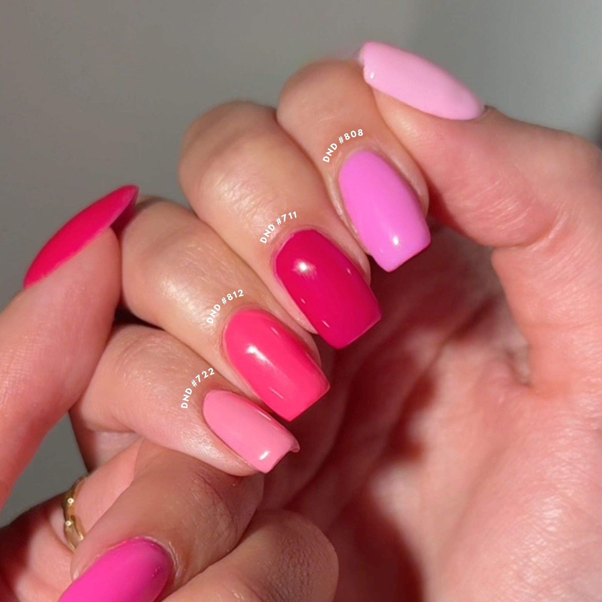 DND #808 Glowing Daisy – Gel & Lacquer Duo – Sunshine Nail Supply