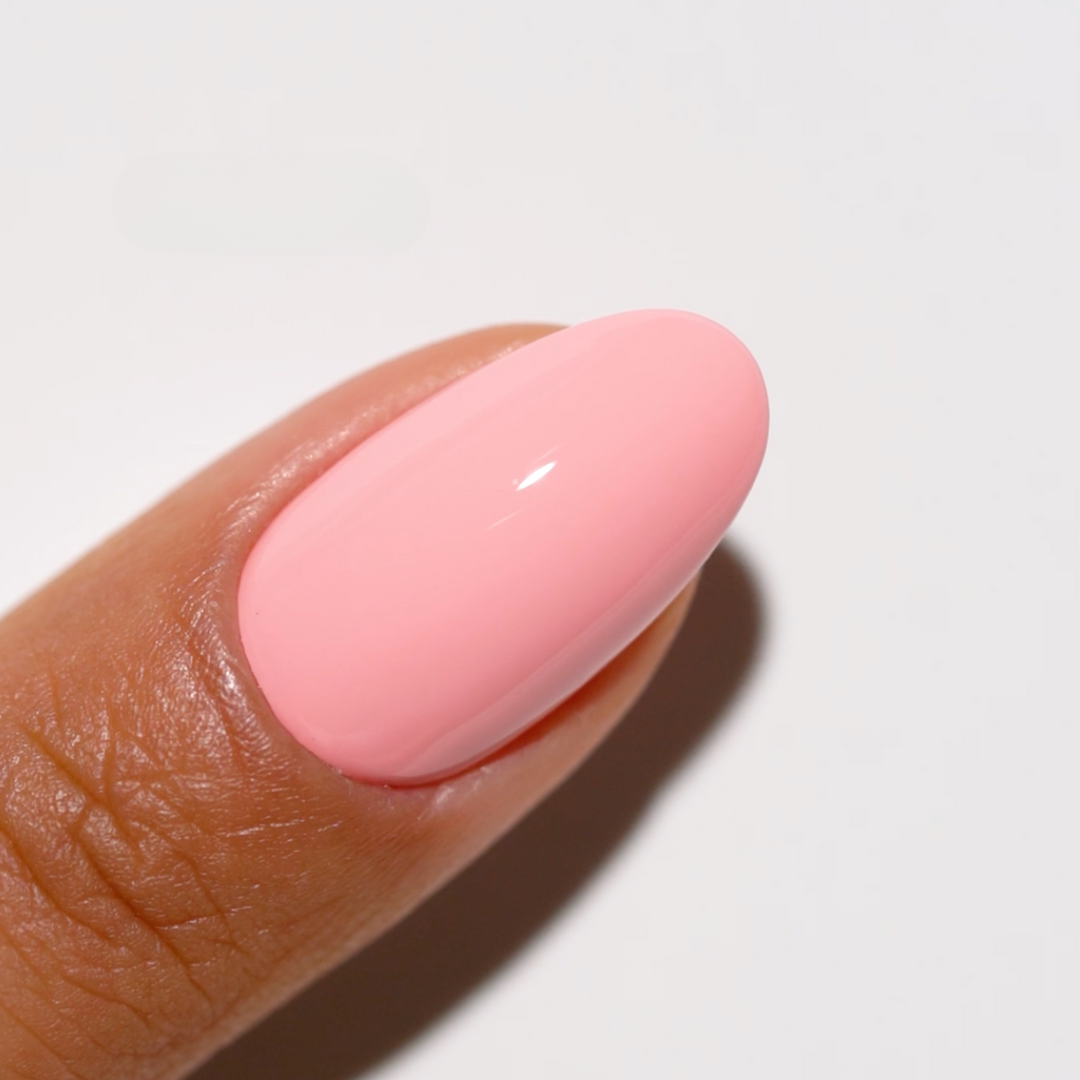 DND Gel #725 Sugar Crush – nail swatch