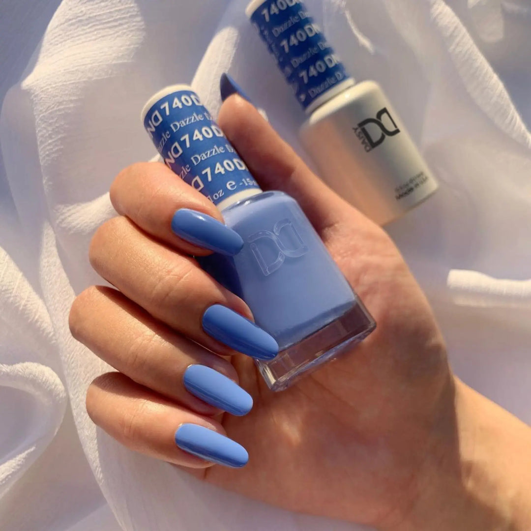 DND Gel #740 Dazzle – nail swatch 2