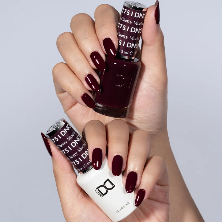 DND Gel #751 Cherry Mocha – nail swatch 4