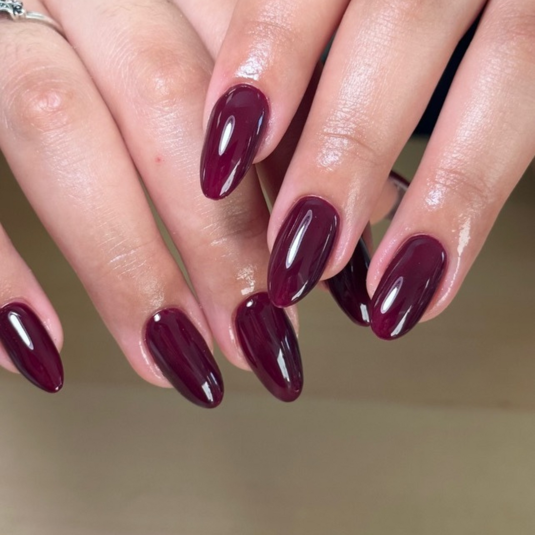 DND Gel #751 Cherry Mocha – nail swatch 8
