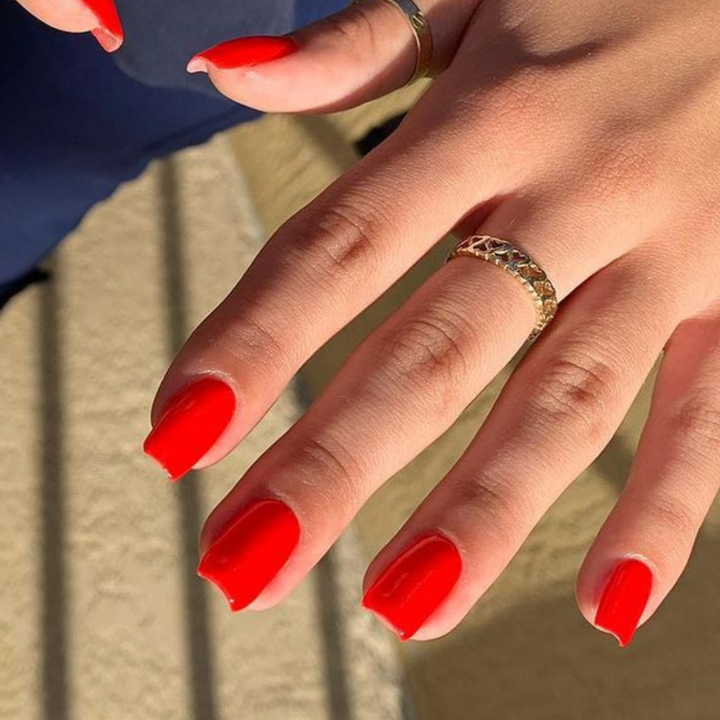 DND Gel #759 Lava – nail swatch