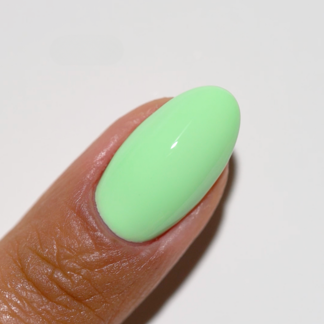 DND Gel #785 Voodoo – nail swatch