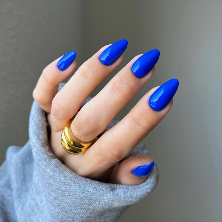 DND Gel #795 Super Nova – nail swatch 3