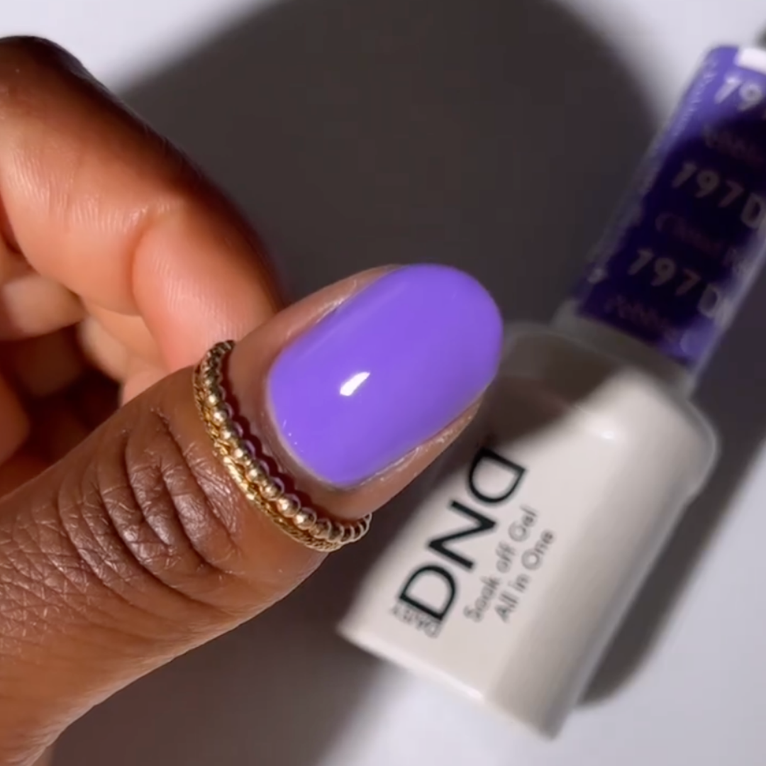 DND Gel #797 Pebble Cloud – nail swatch