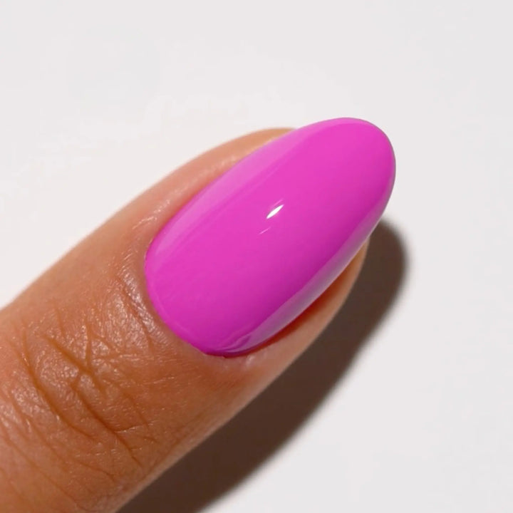 DND Gel #798 Twister – nail swatch