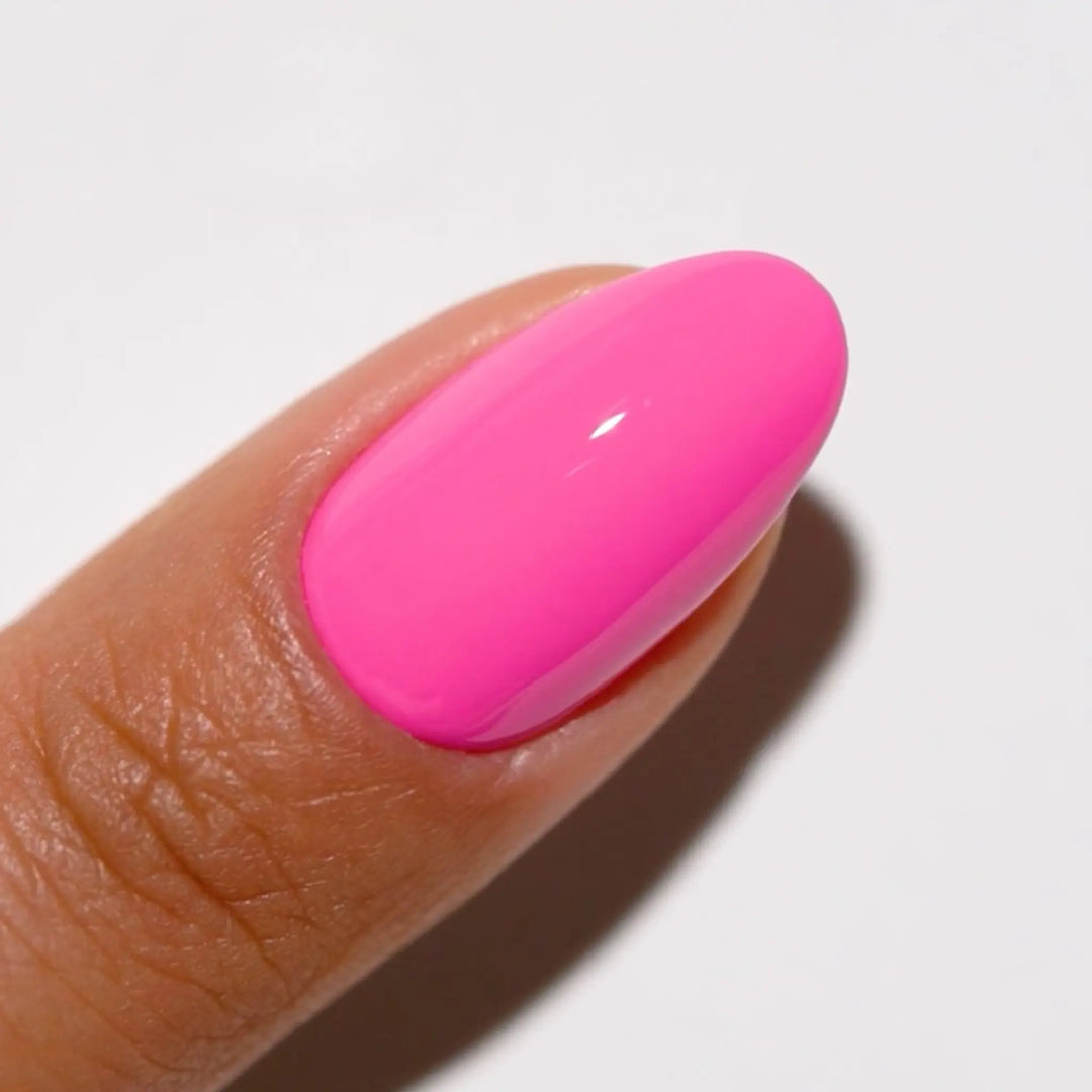 DND Gel #809 Soulflower – nail swatch 2