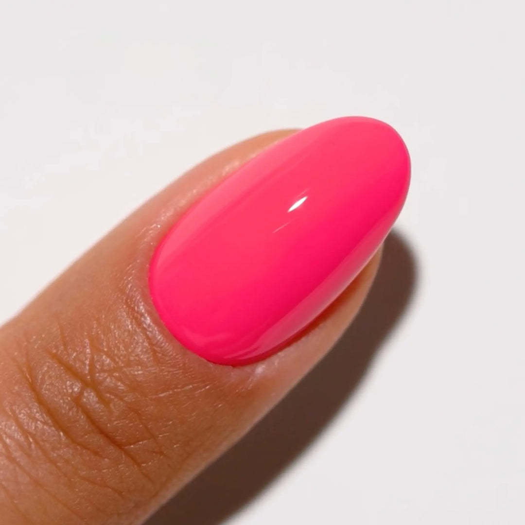 DND Gel #814 Speed Dial – nail swatch