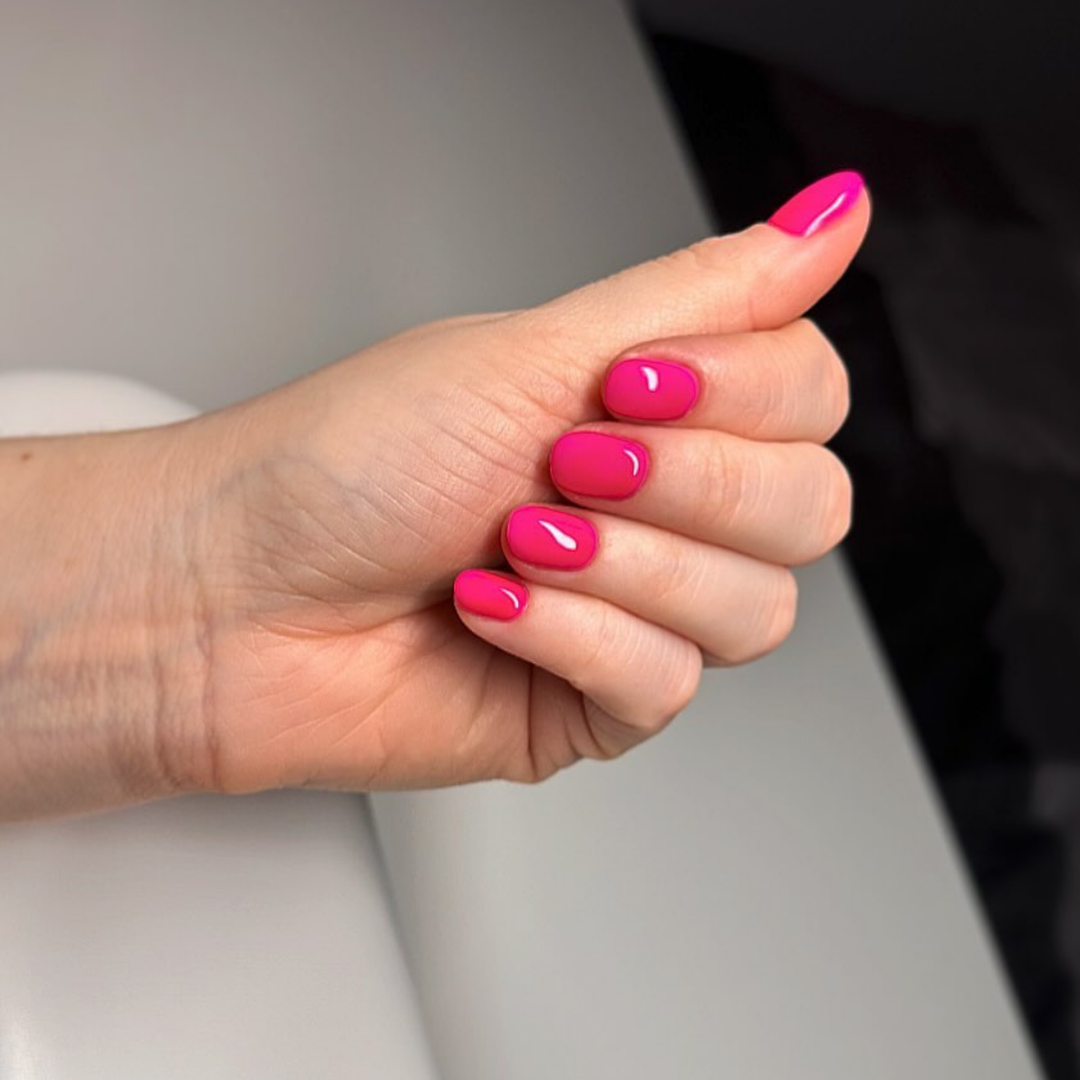 DND Gel #816 Snowcone – nail swatch 2