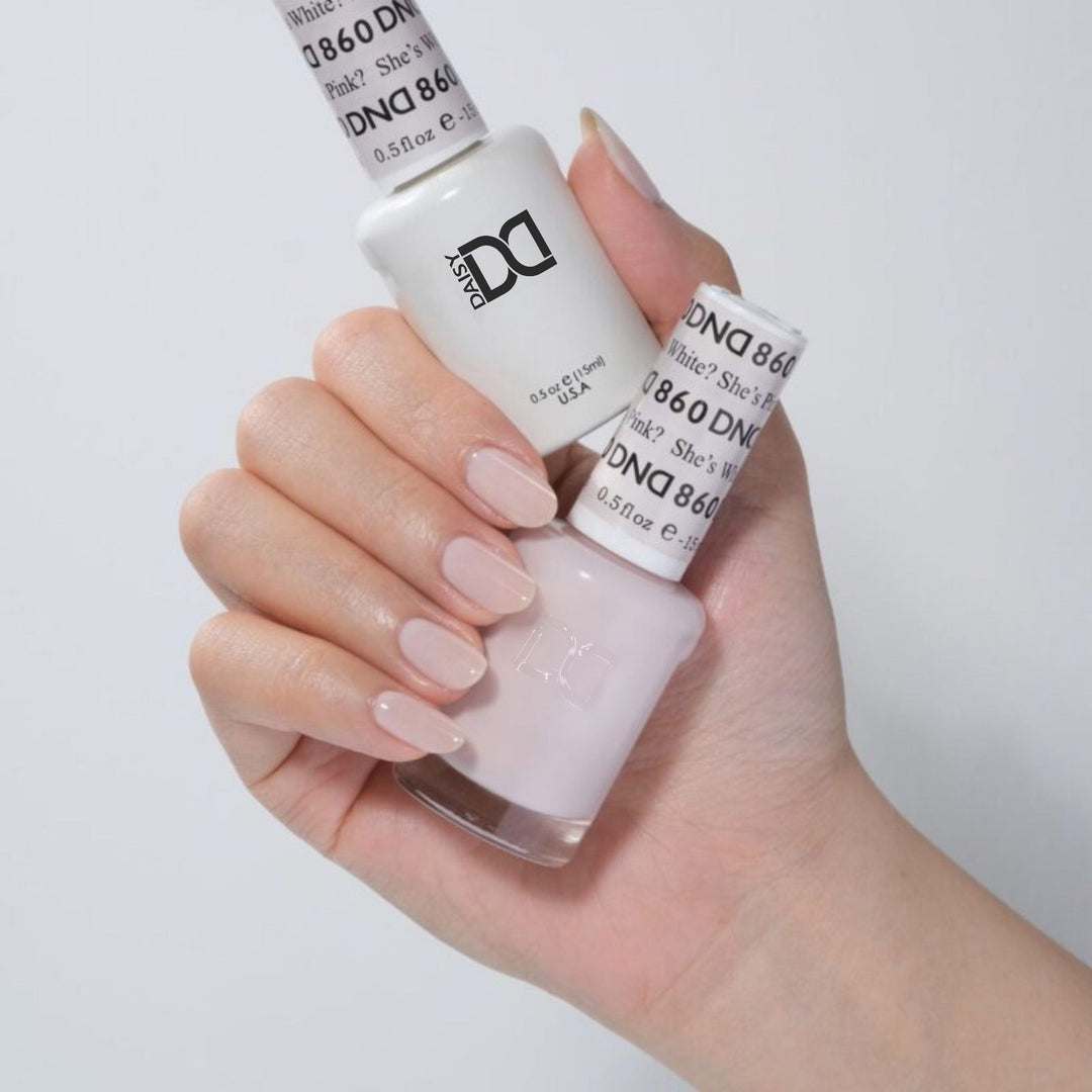 DND Gel #860 She's White? She's Pink? – nail swatch