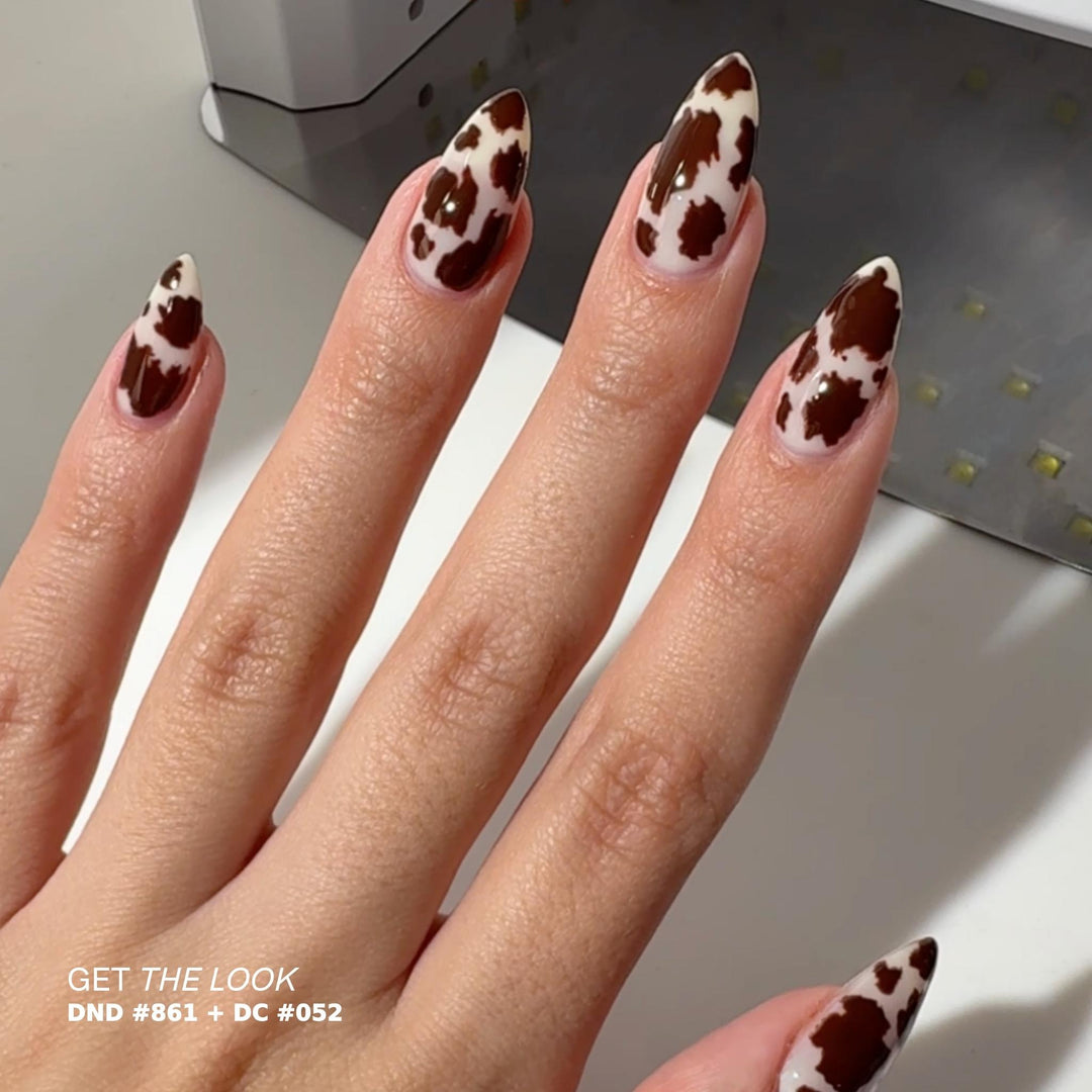 DND Gel #861 Tie The Knot – nail swatch 3