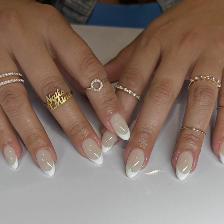 DND Gel #861 Tie The Knot – nail swatch 2