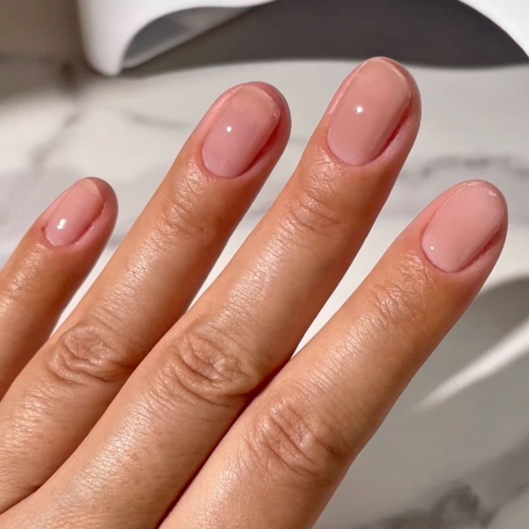DND Gel #864 Nude Escape – nail swatch