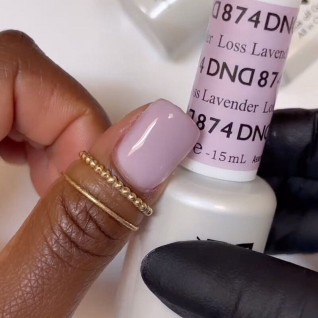 DND Gel #874 Loss Lavender – nail swatch