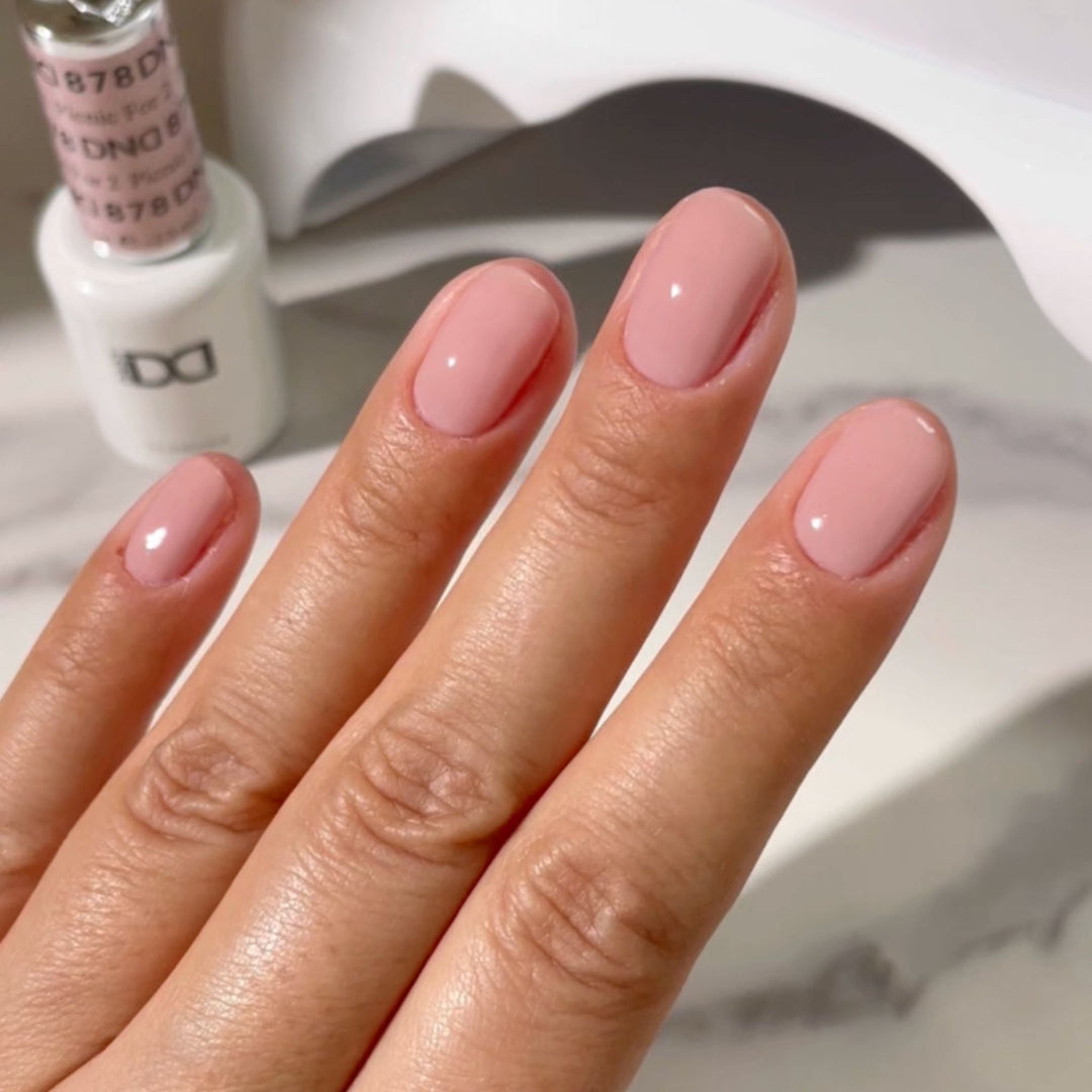 DND Gel #878 Picnic For 2 – nail swatch