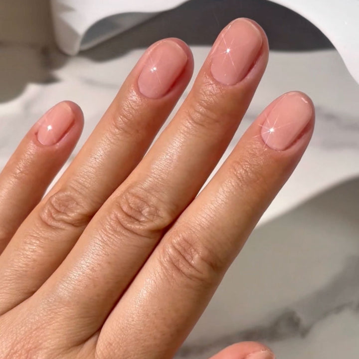 DND Gel #881 Dirty Dancer – nail swatch