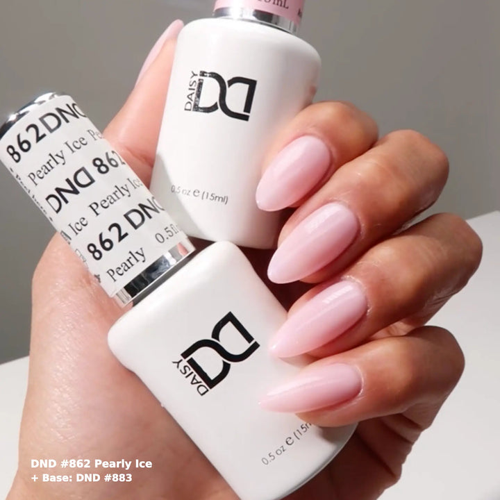 DND Gel #883 Candy Kisses – nail art
