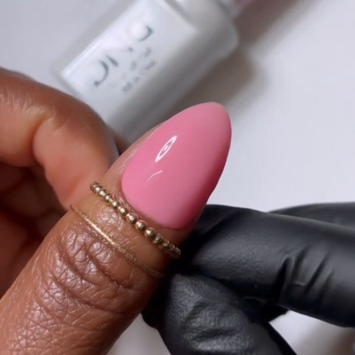 DND Gel #884 Floral Fields – nail swatch 2