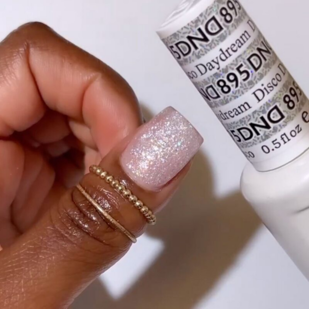 DND Gel #895 Disco Daydream – nail swatch