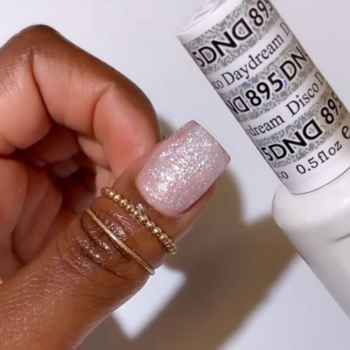 DND Gel #895 Disco Daydream – nail swatch
