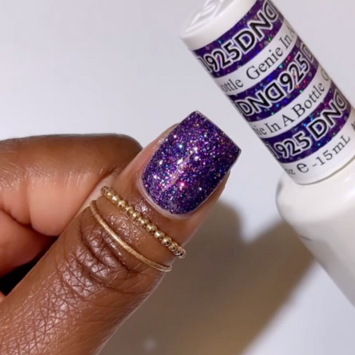 DND Gel #925 Genie In A Bottle – nail swatch