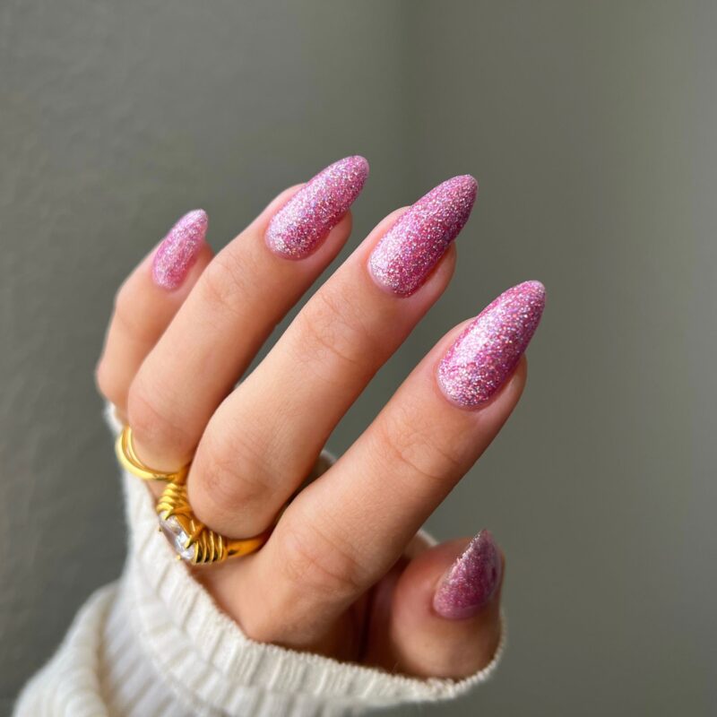 DND Diva #8 Queen Conch – nail swatch 3