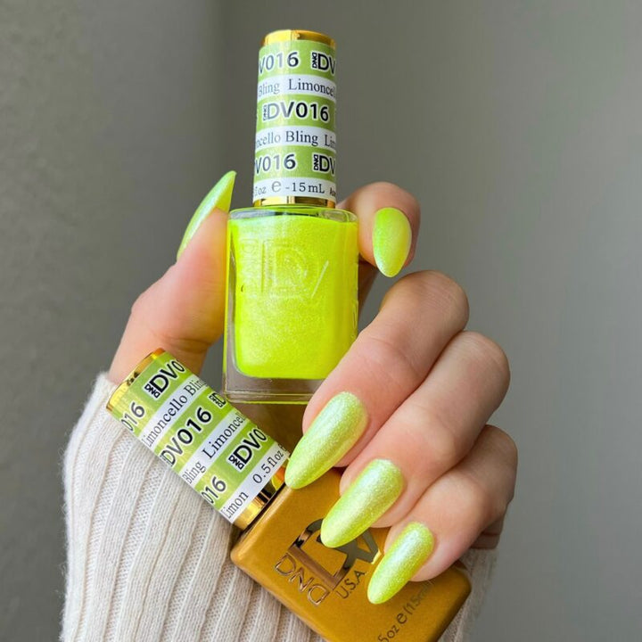 DND Diva #16 Limoncello Bling – nail swatch 2