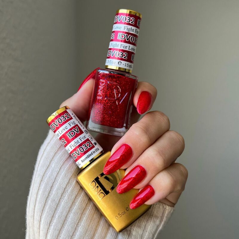DND Diva #32 Fight For Love – nail swatch 2