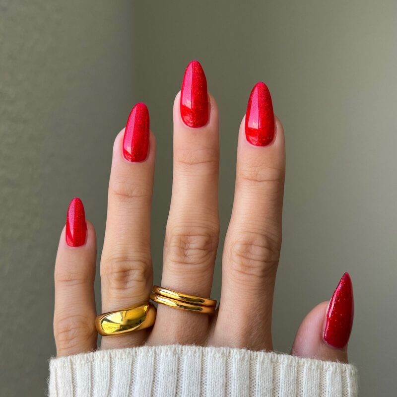 DND Diva #32 Fight For Love – nail swatch