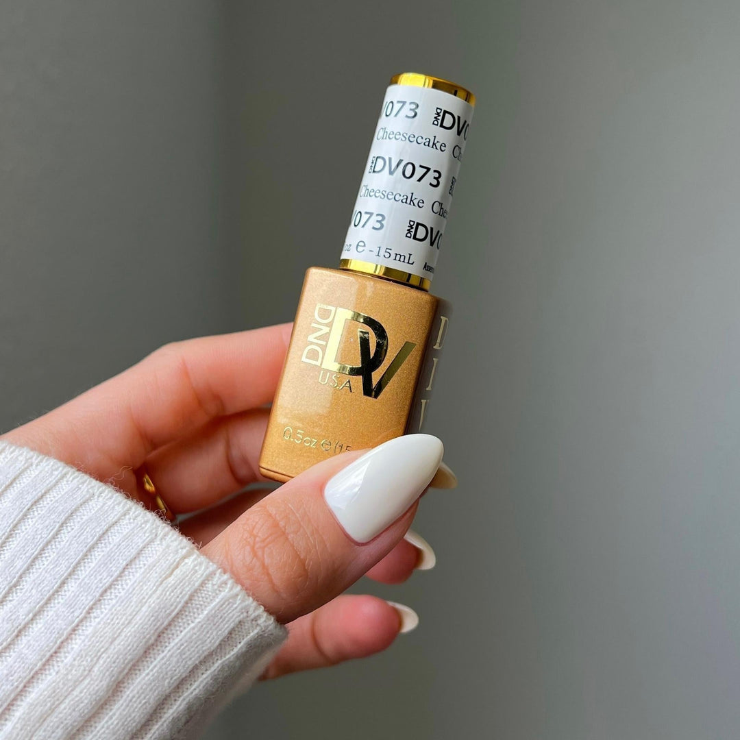 DND Diva #73 Cheesecake – nail swatch 4