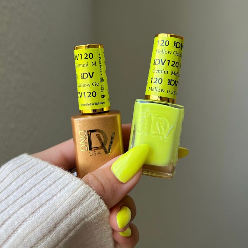 DND Diva #120 Mellow Gemini – nail swatch 3