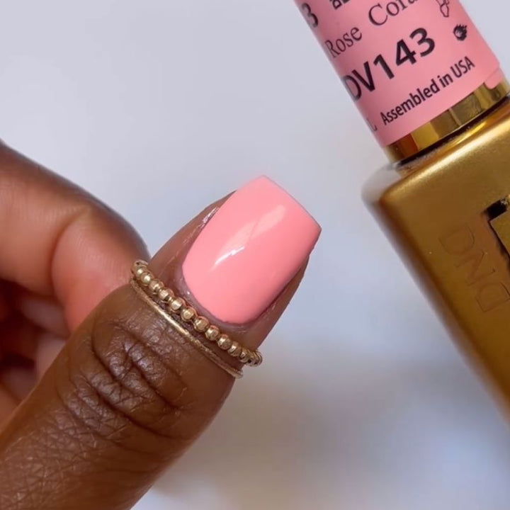 DND Diva #143 Coral Rose – nail swatch 2