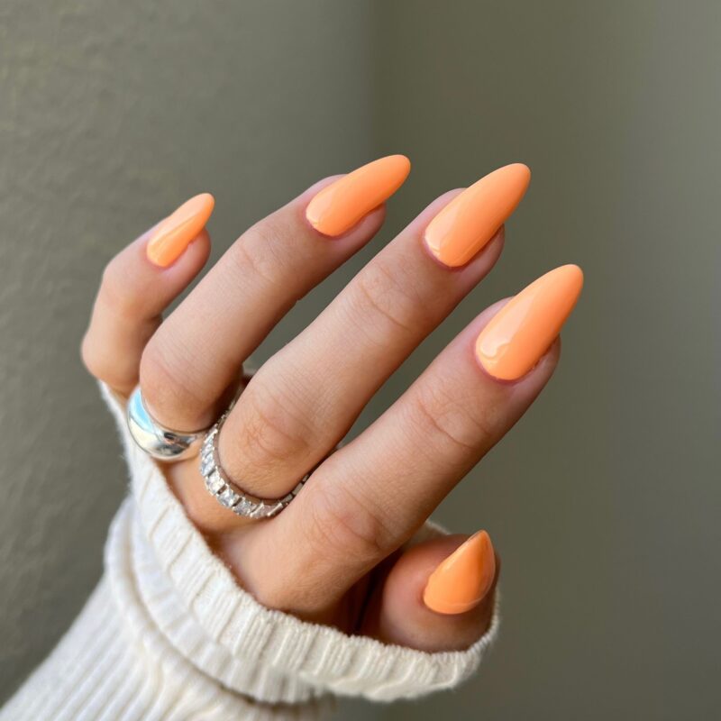 DND Diva #145 Creme Peach – nail swatch 3