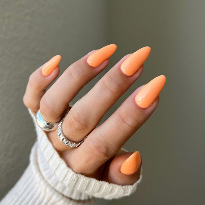 DND Diva #145 Creme Peach – nail swatch 3