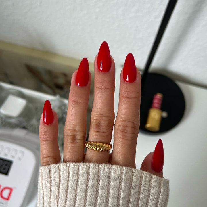 DND Diva #163 Left Him On Red – nail swatch 4