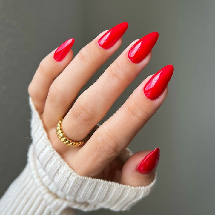 DND Diva #163 Left Him On Red – nail swatch 5
