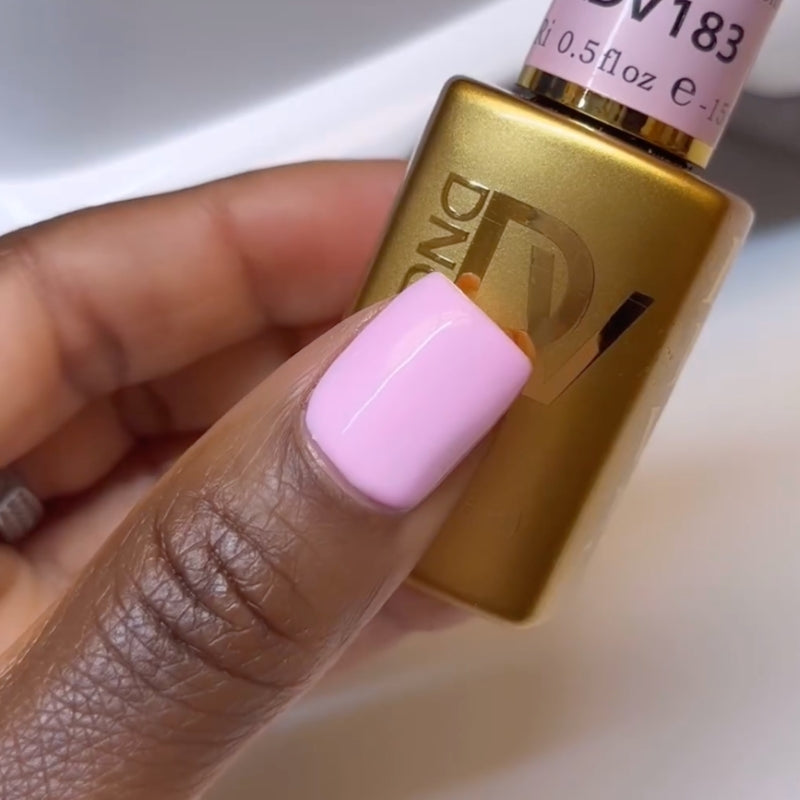 DND Diva #183 Pink Ribbons – nail swatch 6