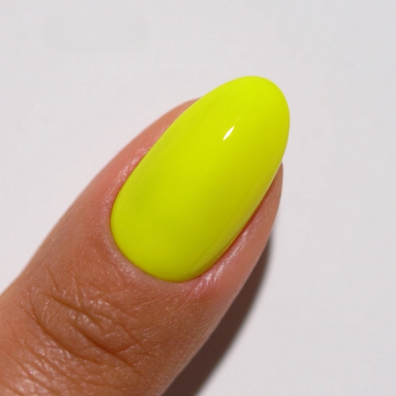 DND Diva #189 Tennis Ball – nail swatch 2