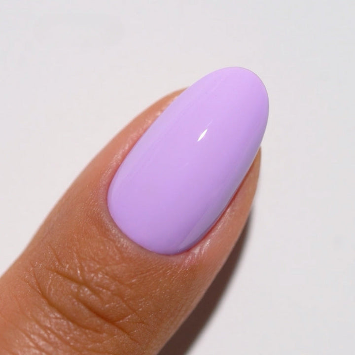 DND Diva #194 Clique Bait – nail swatch