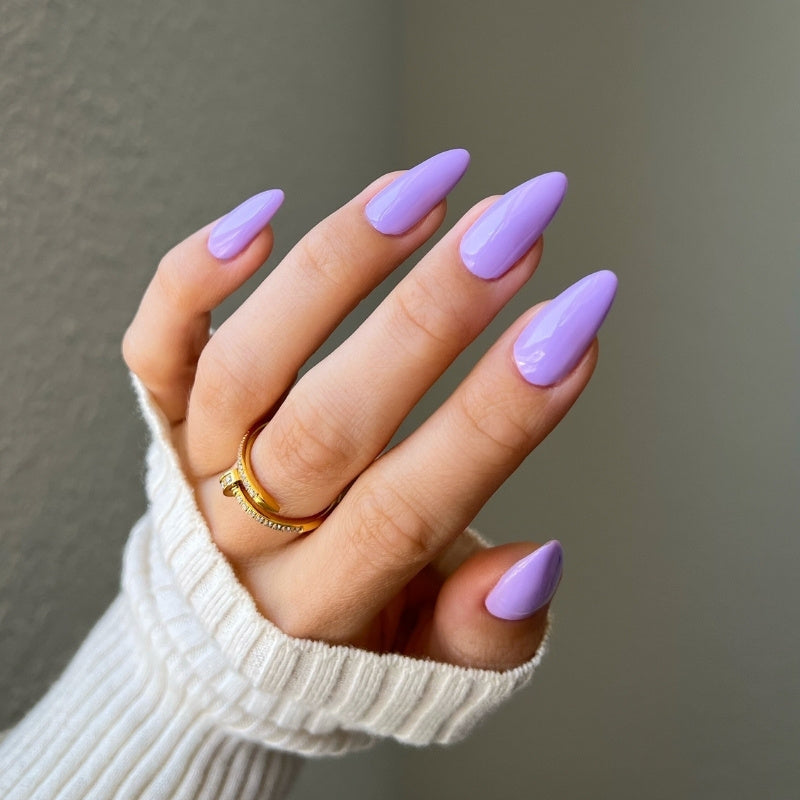 DND Diva #194 Clique Bait – nail swatch 5