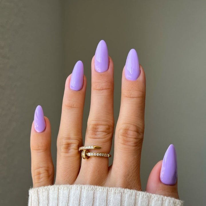DND Diva #194 Clique Bait – nail swatch 6