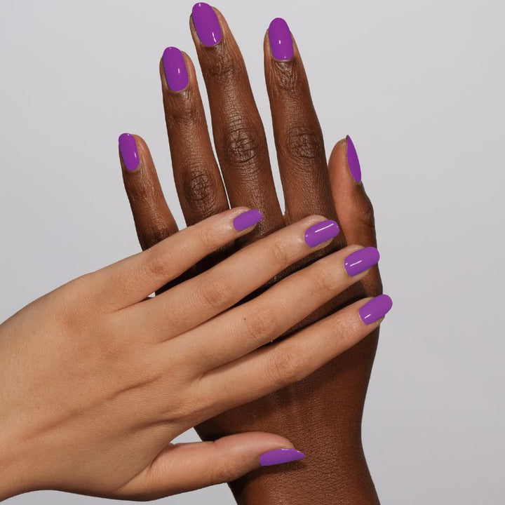 DND Diva #197 Masquerade – nail swatch 2
