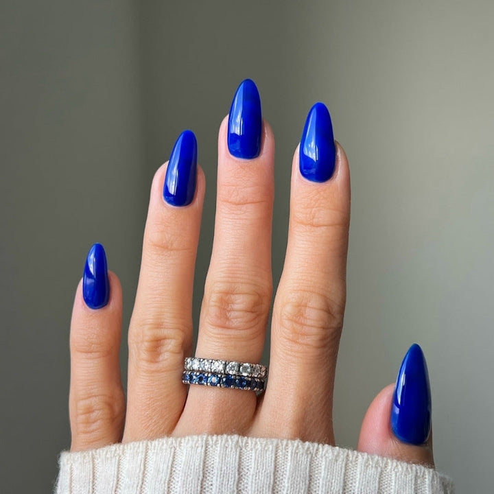 DND Diva #199 Call Me Your Highness – nail swatch 4