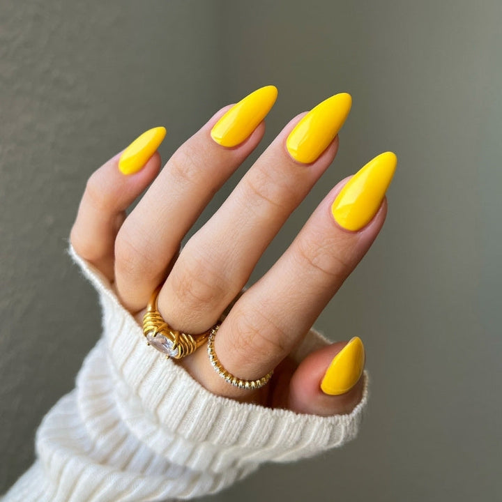 DND Diva #204 Marigold – nail swatch