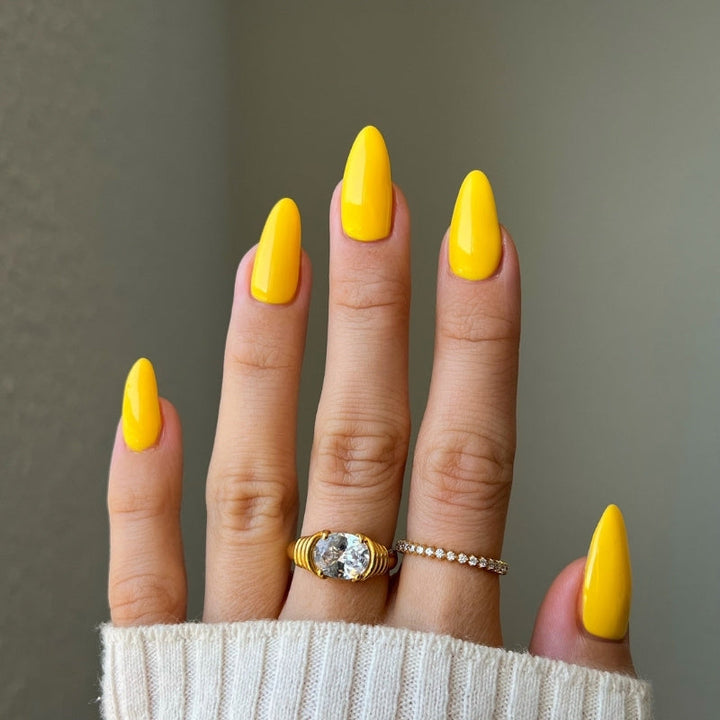 DND Diva #204 Marigold – nail swatch 2