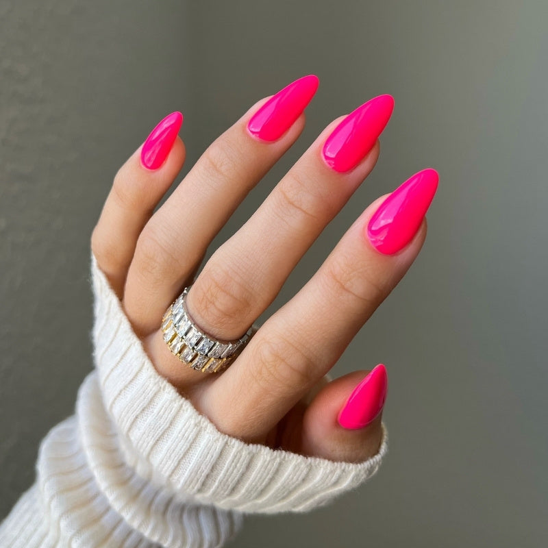 DND Diva #212 Sour Bubblegum – nail swatch 2