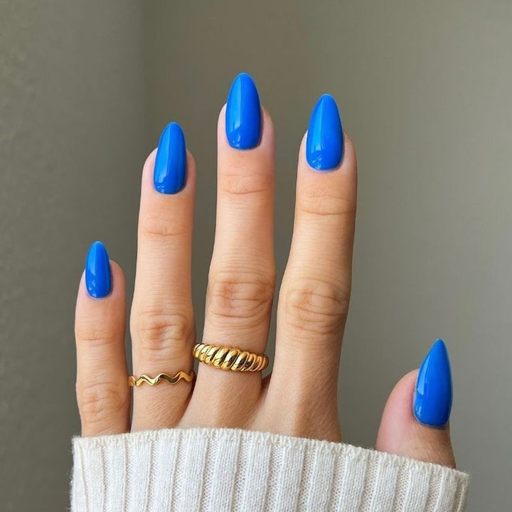 DND Diva #223 Star Student – nail swatch 3