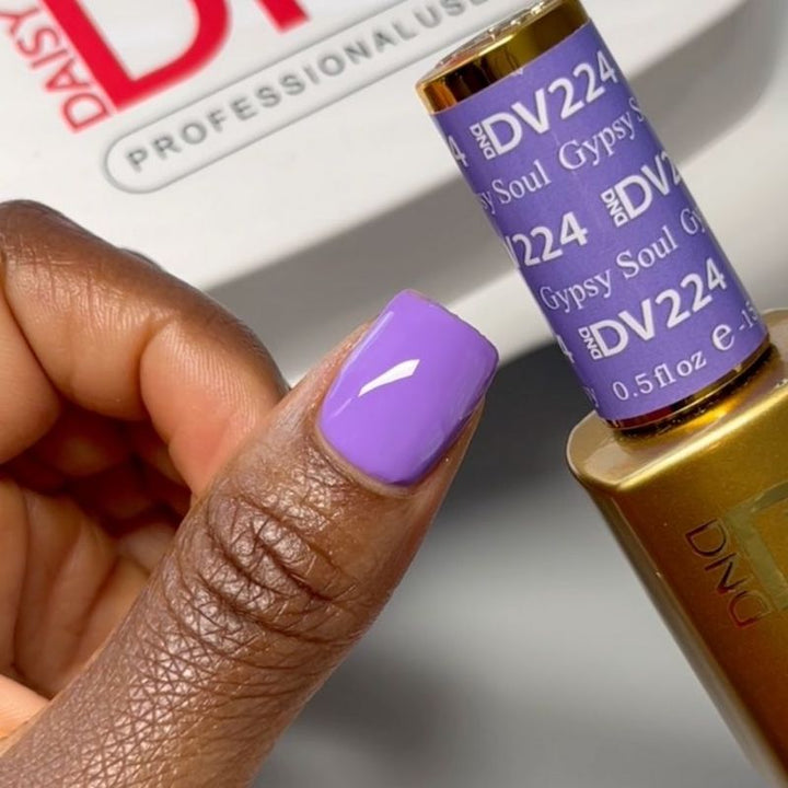 DND Diva #224 Gypsy Soul – nail swatch
