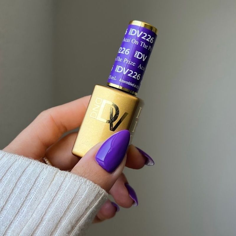 DND Diva #226 Acai on the Prize – nail swatch 2