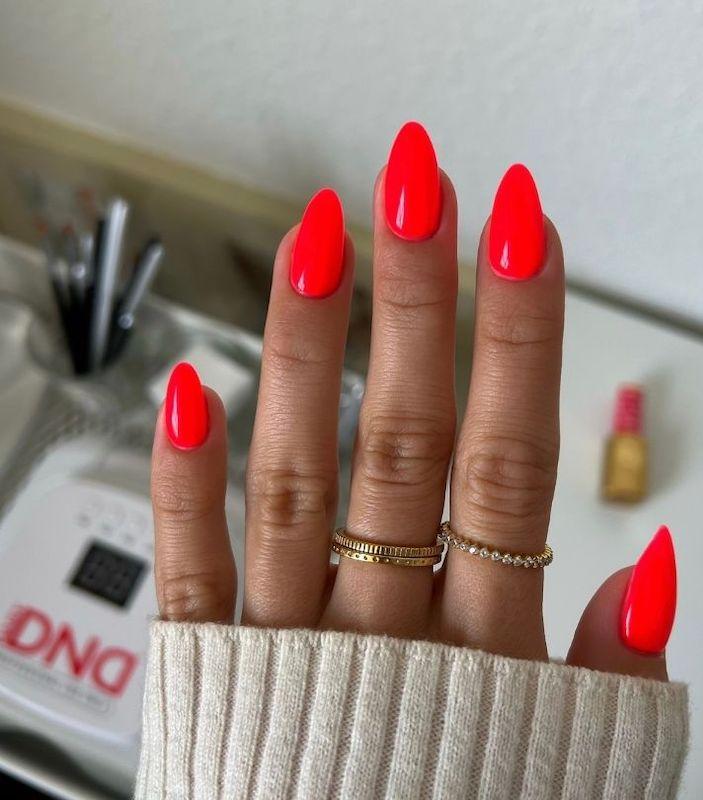 DND Diva #234 Jellyfish Candy – nail swatch